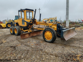 Greder Allis Chalmers cu lama in fata