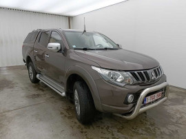 Mitsubishi l200 fab 2017 4x4 180 cp