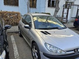 Dezmembrez peugeot 206