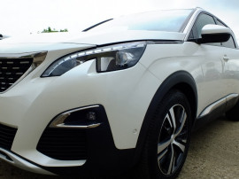 Peugeot 5008 1.5L BlueHDI EAT8 S&S Allure Pack