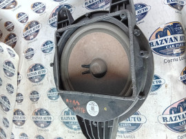 Subwoofer spate original Audi A4 B9