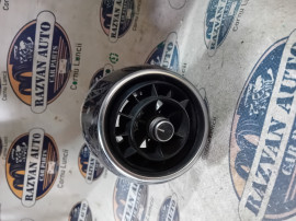 Grila ventilatie stanga Audi A1 2012