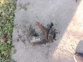 Fuzeta stanga fata Ford Focus 2 1.6 Benzina 2008