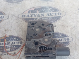 Broasca capota Audi Q3 2013