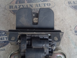 Broasca hayon Skoda RAPID 2015