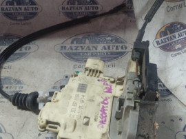 Broasca dreapta fata Volkswagen Passat B6 2006