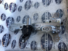 Macara geam stanga spate Nissan Pulsar 2016