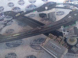 Macara geam stanga fata Audi A5 2009