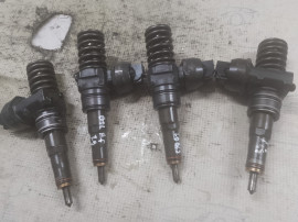 Injector Volkswagen Golf 5 1.9 2008