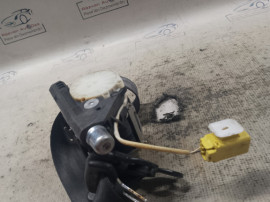 Centura dreapta fata cu capsa Volkswagen Eos 2008