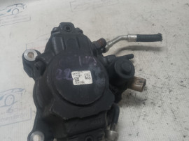 Pompa injectie Chevrolet Captiva 2.2 2012