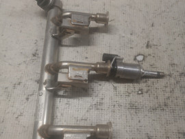 Rampa plus injectoare Ford Fiesta 0.9 Benzina 2018