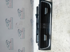 Grila ventilatie centrala Audi A4 B8 Break 2010