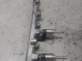 Rampa plus injectoare Audi Q2 1.0 Benzina 2018