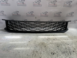 Grila bara fata Dacia Sandero 2018