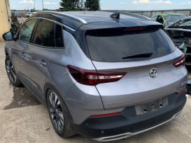 Cupola cu panorama Opel Grandland X 2018