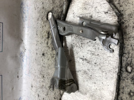 Balama capota fata Volkswagen Polo 2010