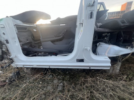 Prag stanga tabla Volkswagen T-Roc 2020