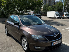 Skoda Rapid Spaceback | Plafon Panoramic + Pachet Black 1.2TSi 110h