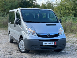 Opel Vivaro*Tuv Germania*9 locuri*clima*km:198.764*navi*2.0 D*af.2010
