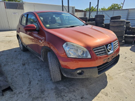 Dezmembrez Nissan Qashqai
