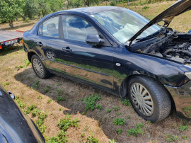 Dezmembrez Mazda 3 an 2005