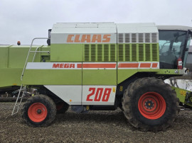 Combina claas mega 208