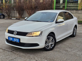 VW Jetta 2012 1.6 TDI 105 CP euro 5 / RATE fara avans