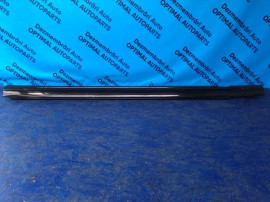 Prag stanga AMG Mercedes E Class W212 FACELIFT 2013-2016 COD CULOARE 197