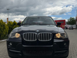Mașina luată de nouă BMW x5 e70