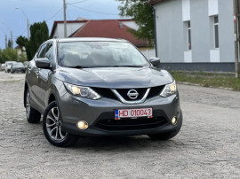 Nissan Qashqai 2WD*benzina*af.2018 luna 02*navigatie*factura+fiscal si nr.rosii