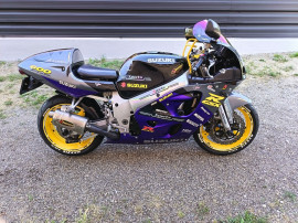 SUZUKI GSXR 600 ! stare FOARTE BUNA