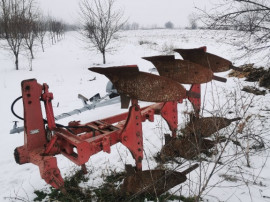 Plug Niemeyer reversibil hidraulic 3 brazde adus Germania