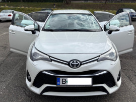 Toyota Avensis T27 2.0 benzina automata CVT Multidrive S Luxury 2017