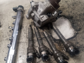 Set Centuri fata cu capsa Mercedes E 350 2010