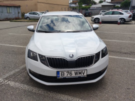 Skoda Octavia Combi Diesel 1.6 TDI DSG Style