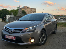 Toyota Avensis/07.2014/2.0 D4D/124CP/Clima/Piele/Navi/Camera/Leduri