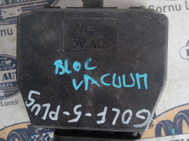 Modul bloc vacuum Volkswagen Golf 5