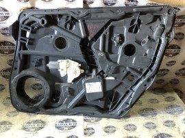 Macara geam dreapta fata Mercedes ML 2012
