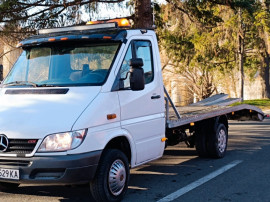 Autoplatforma mercedes sprinter punte dubla