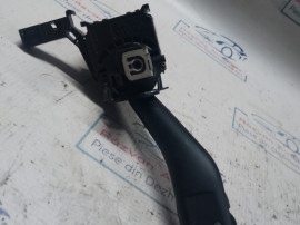 Maneta stergatoare Volkswagen Golf 5 2008