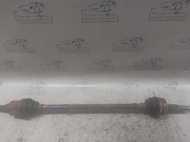 Planetara stanga spate Nissan Qashqai 2011