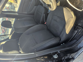 Scaun fata dreapta Dacia Sandero 2 1.0 Benzina 2018
