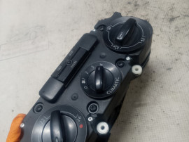 Panou comanda clima Volkswagen Golf 5 2008