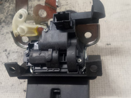 Broasca hayon Skoda Superb 2 2012