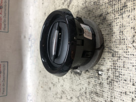 Grila ventilatie stanga Renault Clio 4 2016