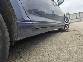 Prag dreapta plastic Volkswagen Passat B8 Berlina 2015