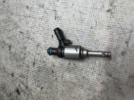 Injector Audi A4 B8 2.0 Benzina 2012