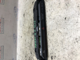 Buton avarie Volkswagen Passat B8 Break 1.6 Motorina 2016