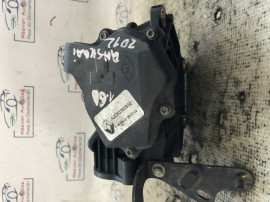 Clapeta acceleratie Nissan Qashqai 1.6 Motorina 2012